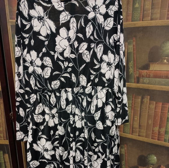 Sew In Love size 3x midi faux wrap dress - Picture 3 of 5